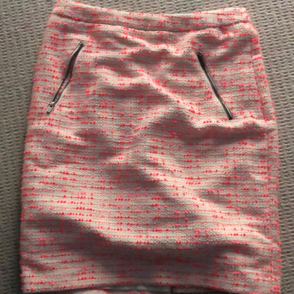 Halogen skirt
